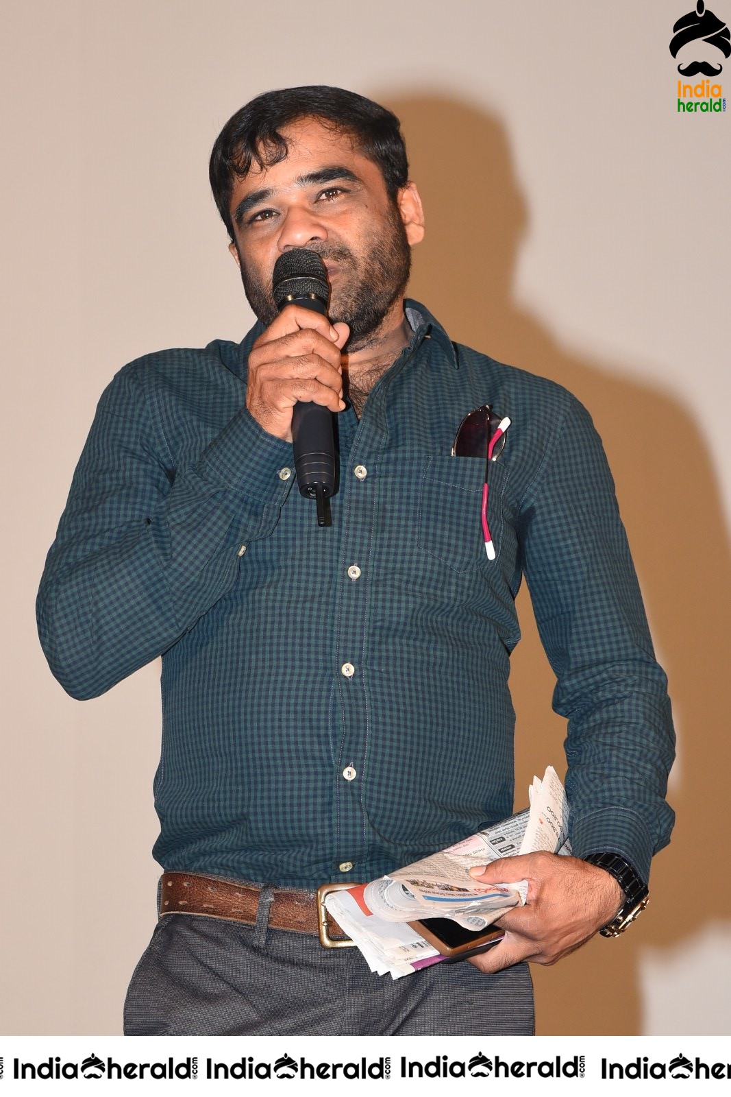 Producer Sk Basheed Controversial Press Meet Set 2