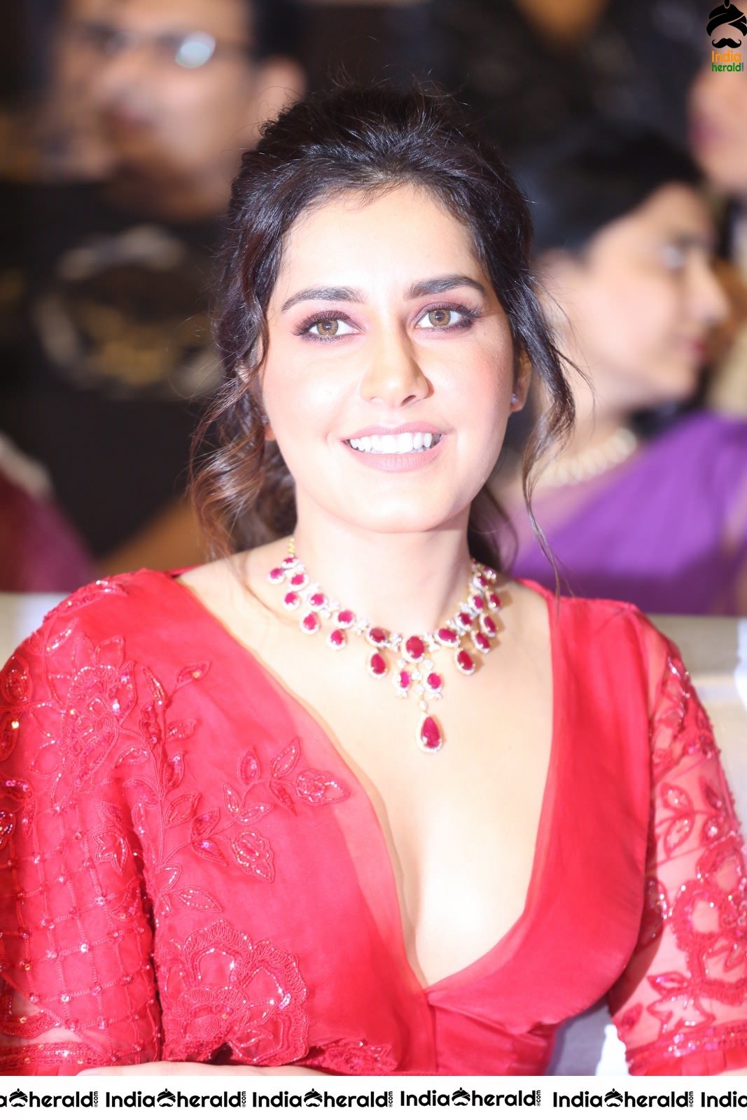 Raashi Khanna Dazzling in Red at World Famous Lover Event Set 1