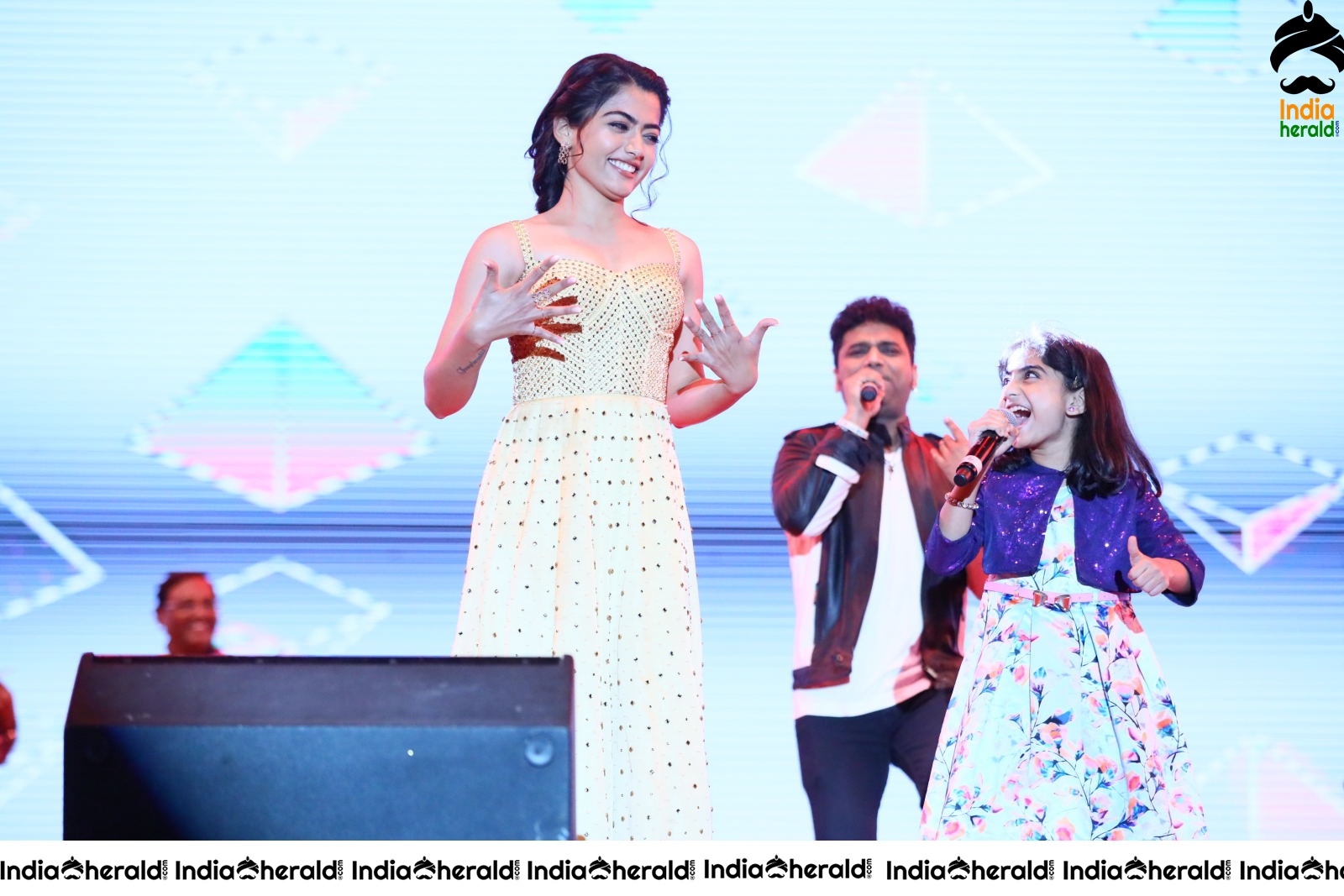 Rashmika Mandanna Cute and Adorable Moments with Kid on the stage at SN Event Set 4
