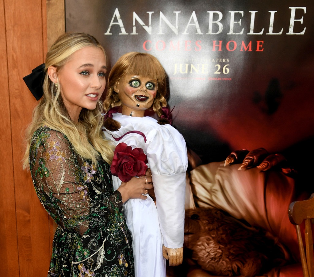 Red Carpet At The Premiere Of Warmer Bros Annabelle Comes Home Set 2