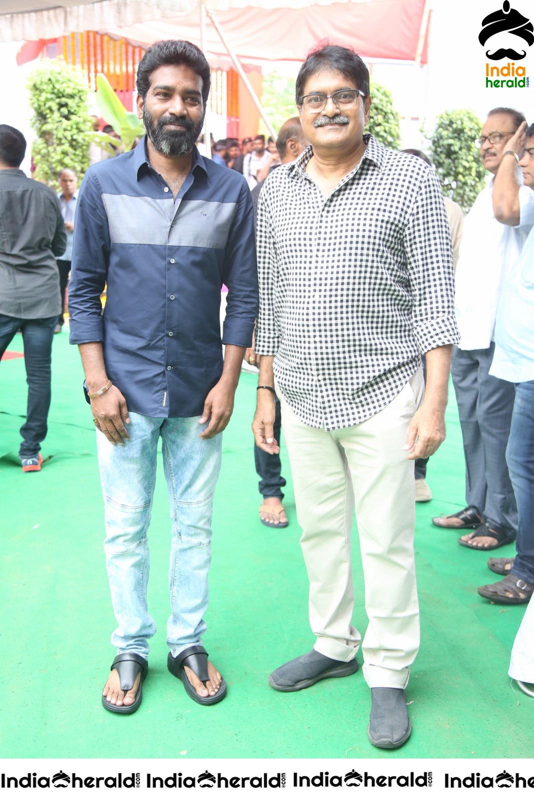 RED Movie Opening Stills Set 1