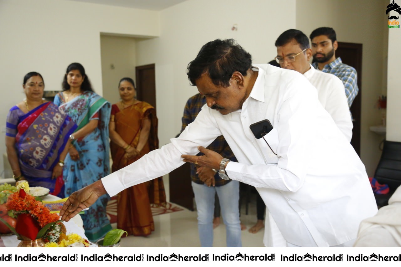 RGV Movie Pooja Stills In Jonnavithula Ramalingeswara Rao Direction