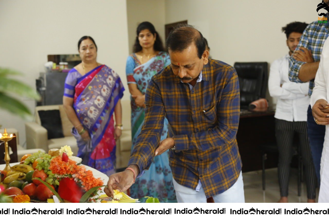 RGV Movie Pooja Stills In Jonnavithula Ramalingeswara Rao Direction