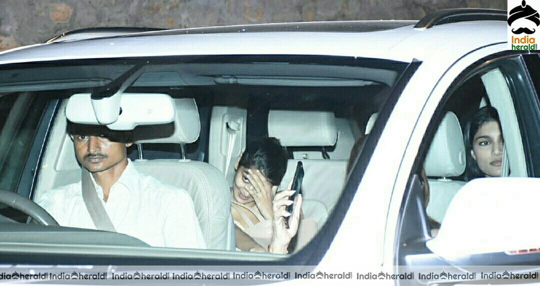 Salman Khan And Others At Helen Birthday Party At Sohail Khan House In Bandra Set 1