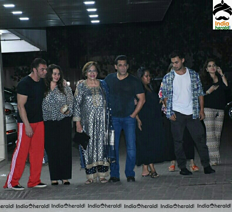 Salman Khan And Others At Helen Birthday Party At Sohail Khan House In Bandra Set 1