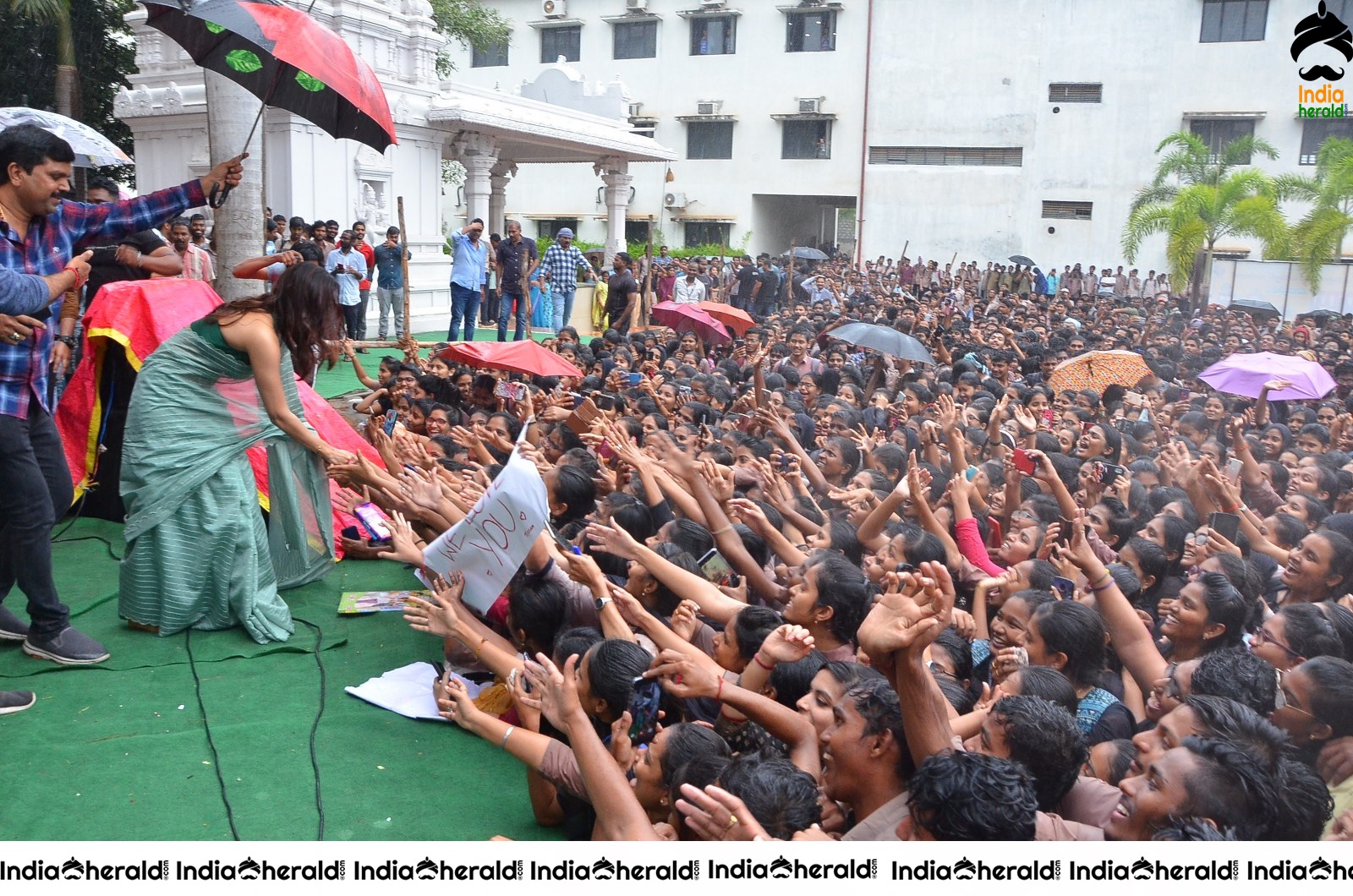 Samantha with Sharwanand and Producer Dil Raju at Vizag Raghu Engineering College Set 1