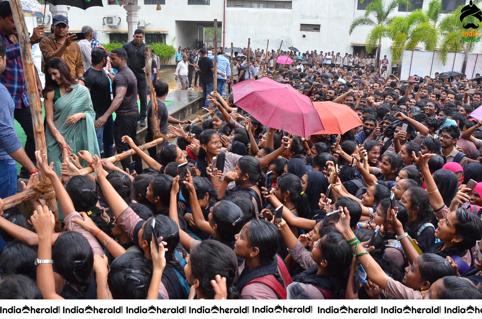 Samantha with Sharwanand and Producer Dil Raju at Vizag Raghu Engineering College Set 1