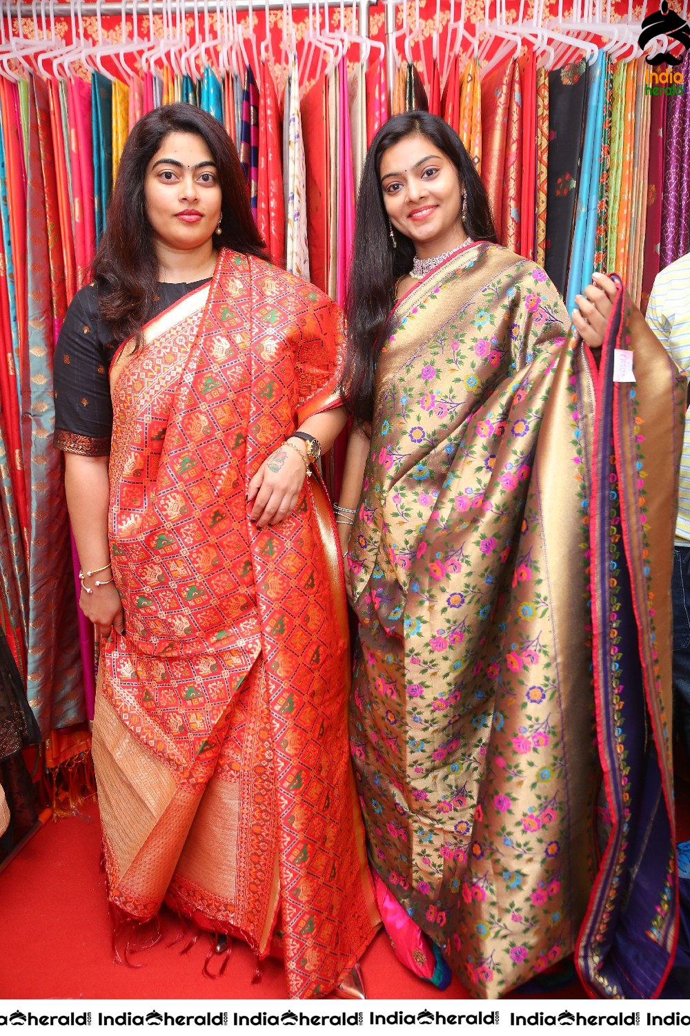 Sashikala and Shravani Reddy inaugurated The Haat Premium Heritage Fashion and Lifestyle Set 2