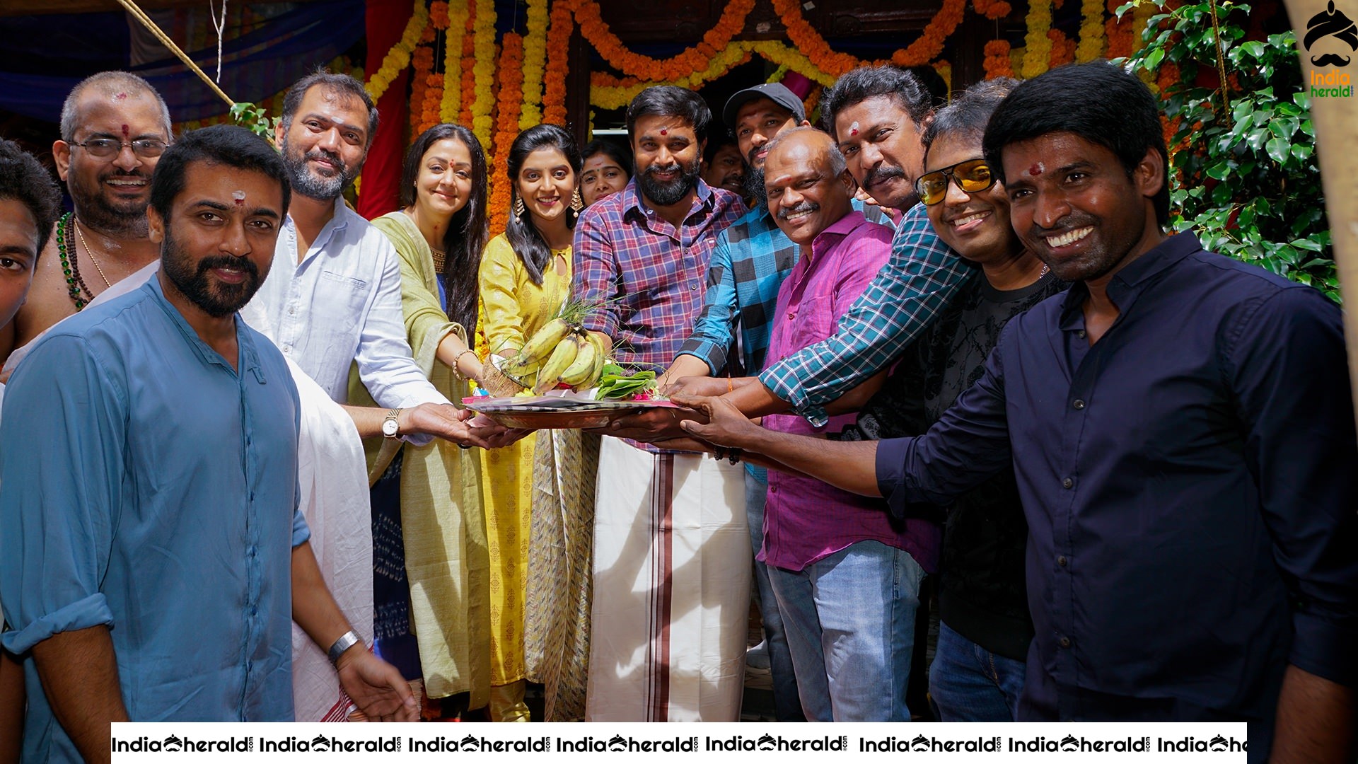 Sasikumar and Jyothika movie Pooja happened at Chennai