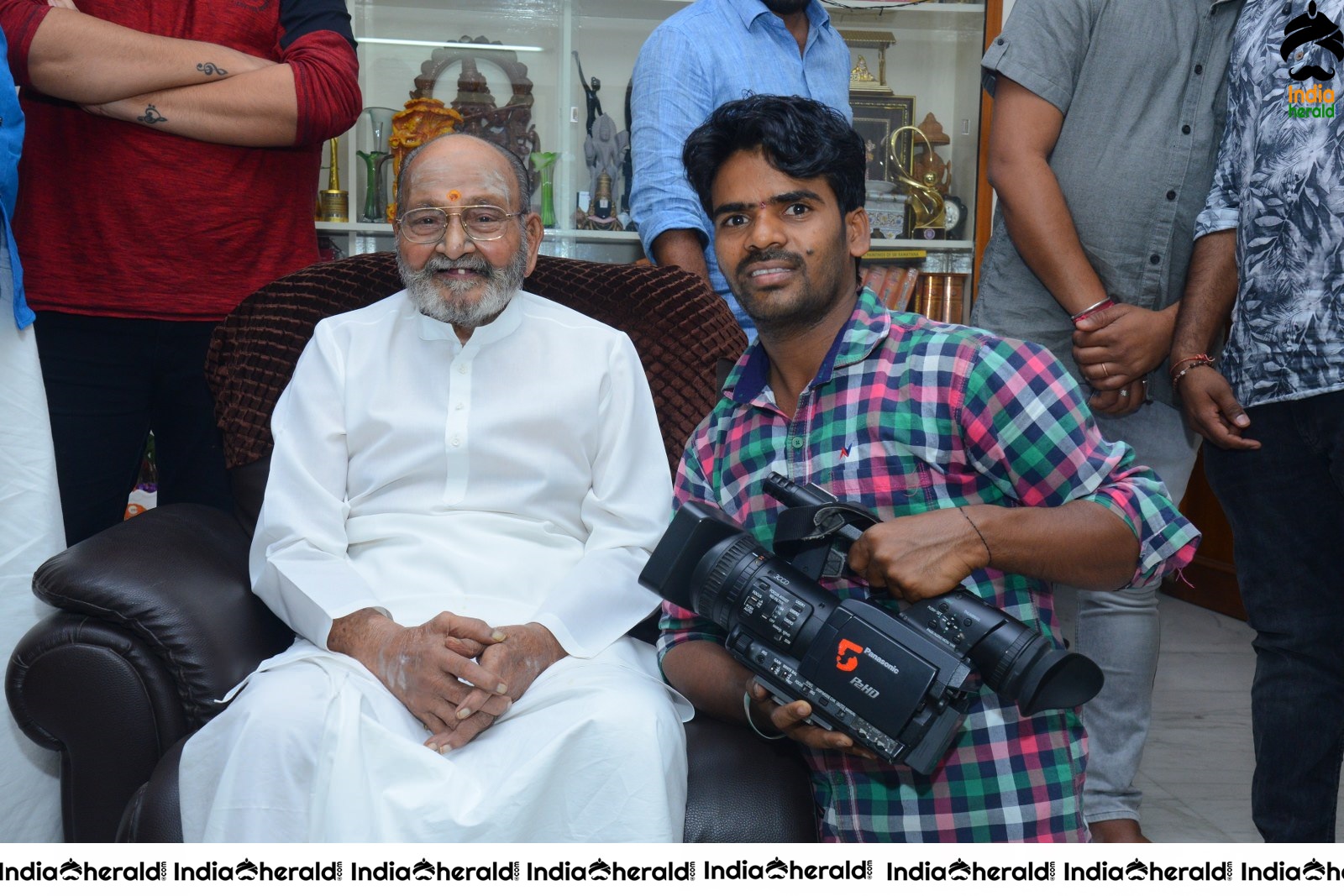 SD Co Venchapalli Movie First Single Launched by Director K Vishwanath Garu Set 2