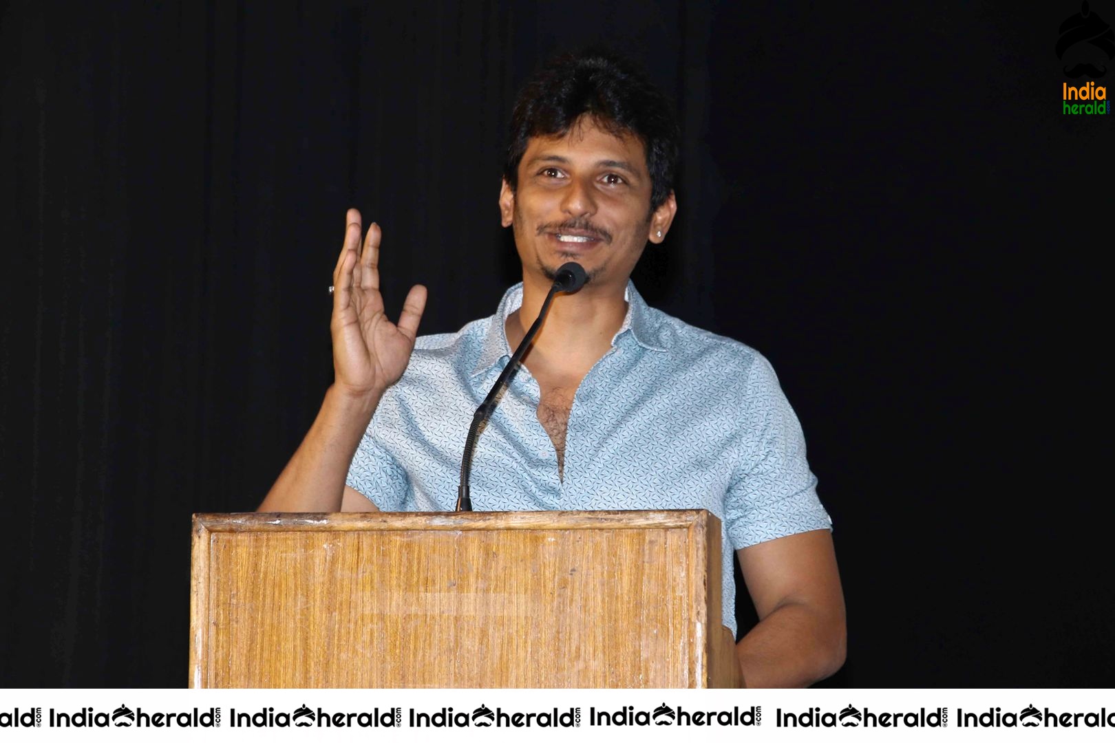 Seeru Tamil Movie Press Meet Stills