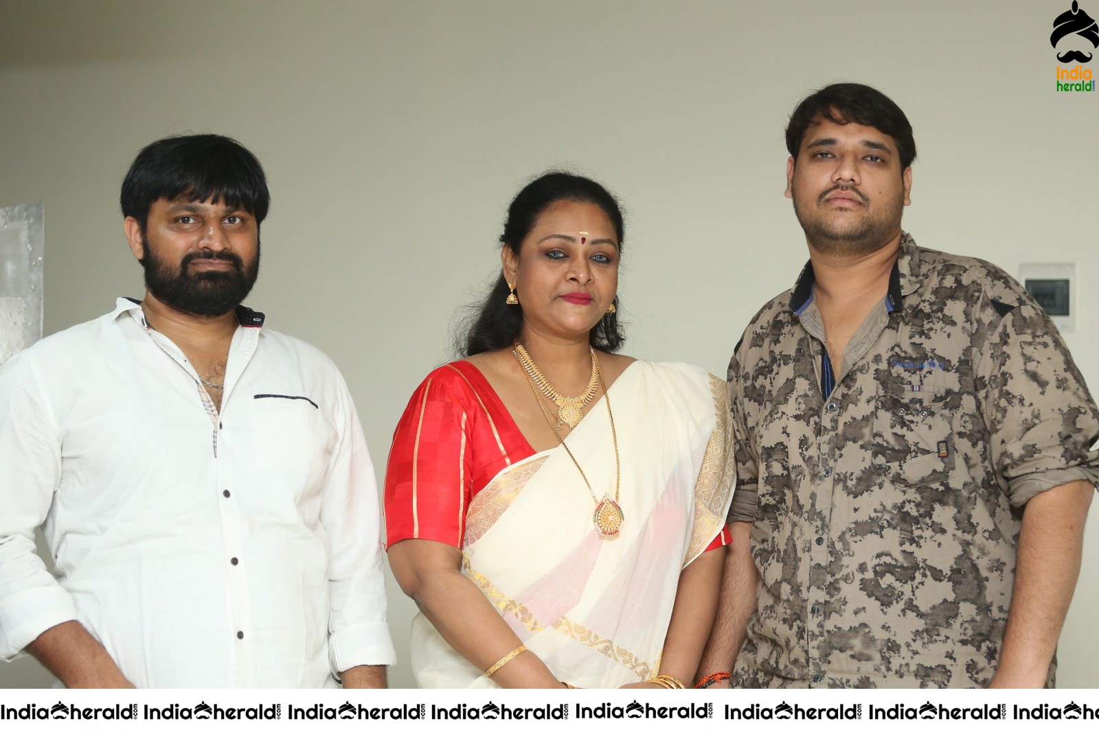 Shakeela Rasina Motta Modati Kutumba Katha Chitram Press Meet