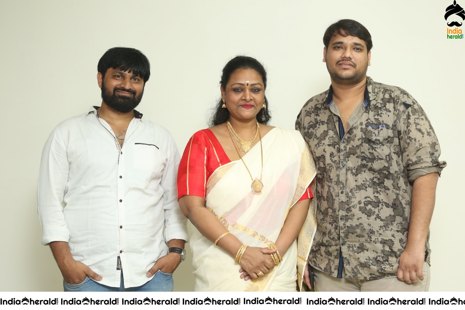 Shakeela Rasina Motta Modati Kutumba Katha Chitram Press Meet