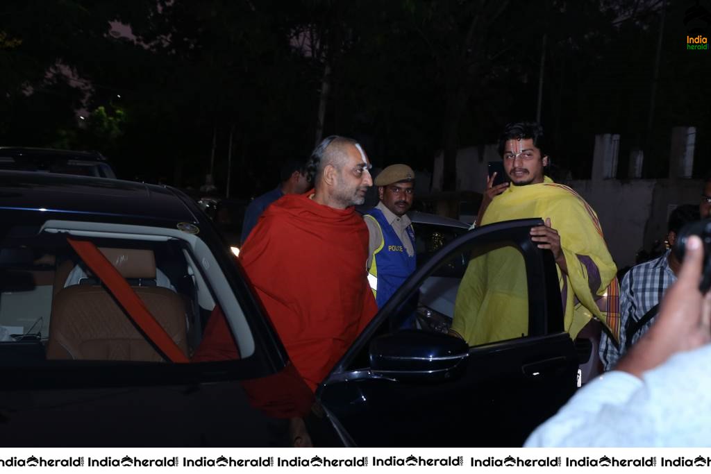 Shri Tridandi Srimannarayana Ramanuja Chinna Jeeyar Swamy launched space vision groups Set 1