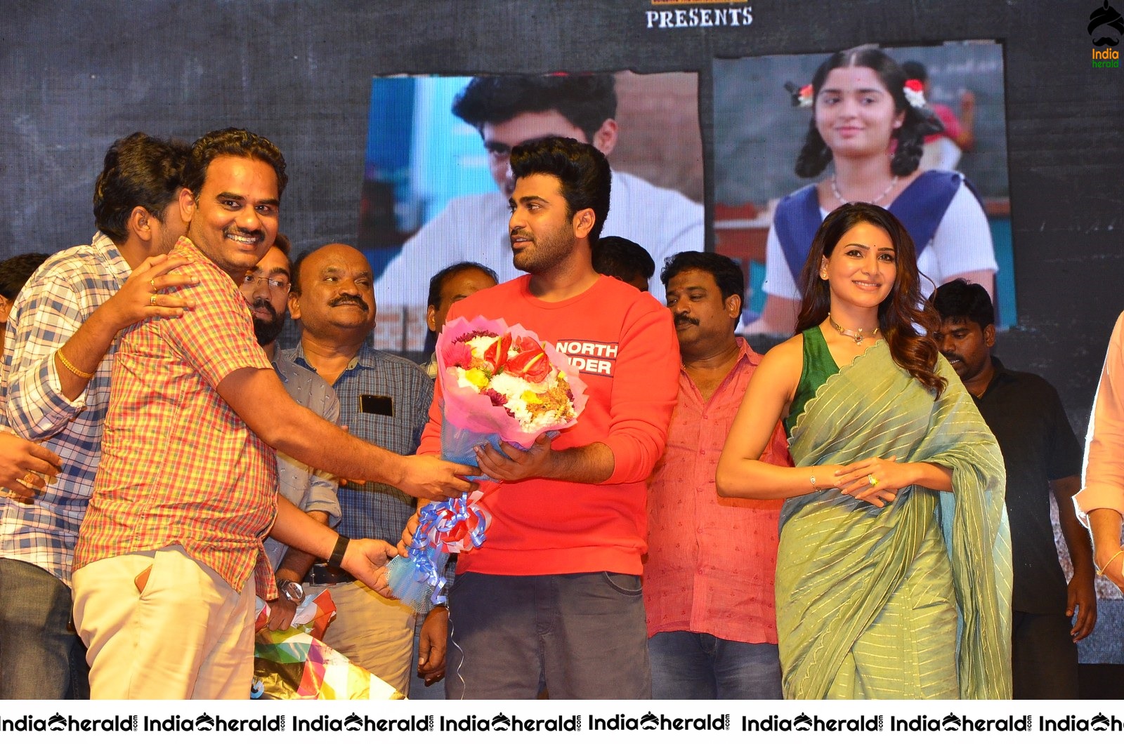 Some Unseen Stills of Samantha in Green Saree from Jaanu event Set 1