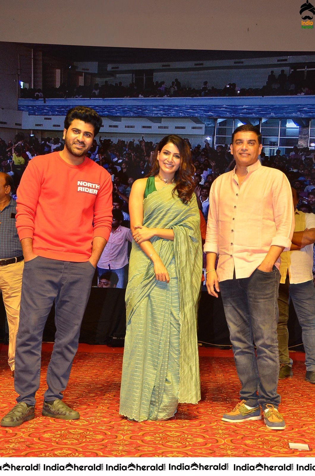 Some Unseen Stills of Samantha in Green Saree from Jaanu event Set 2