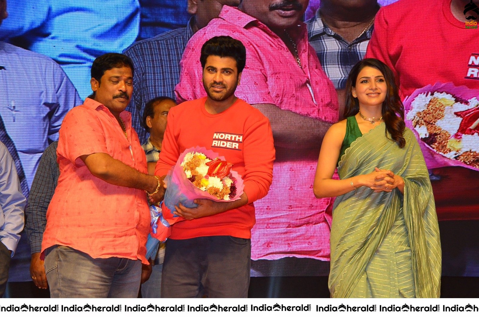 Some Unseen Stills of Samantha in Green Saree from Jaanu event Set 2