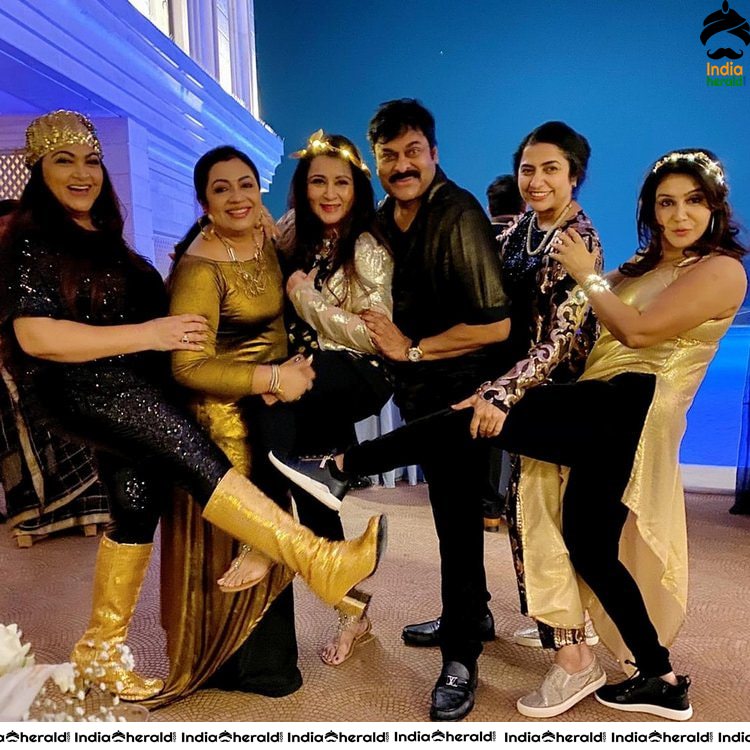 Stars having a gala time at the 80s reunion hosted by Megastar Chiranjeevi
