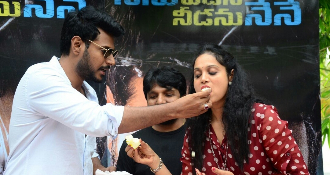 Sudeep Kashan And Anya Watch Ninu Veedani Needanu Nene In Hyderabad
