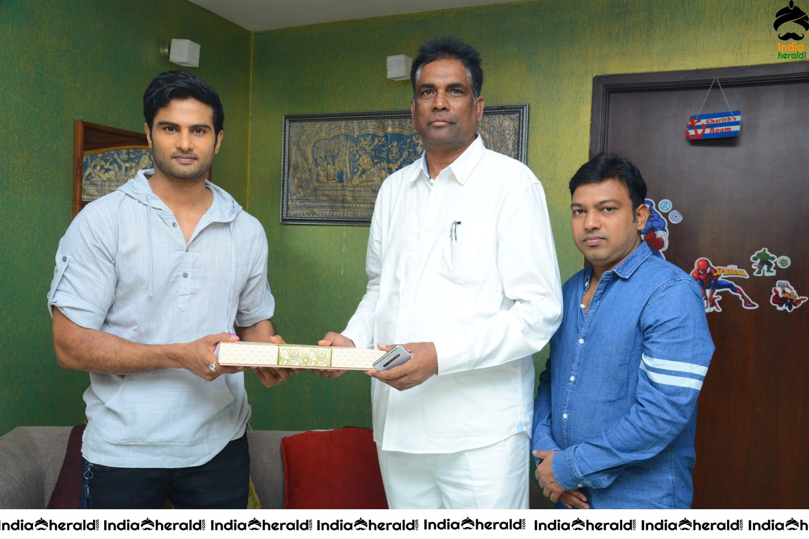 Sudheer Babu releases Hemant arts Pichodu trailer