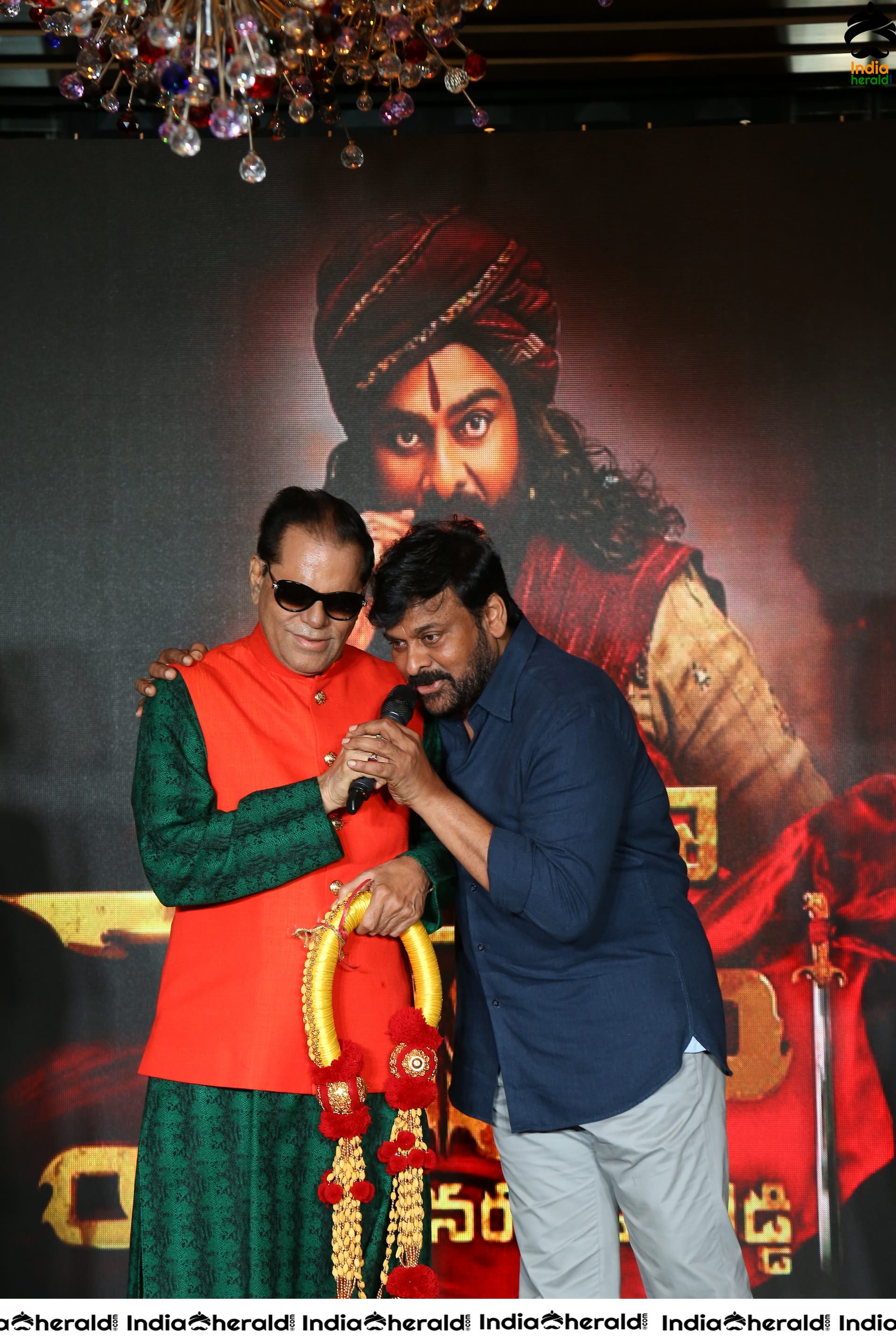 T Subbirami Reddy Felicitates Sye Raa Team And Hails Chiranjeevi Set 2