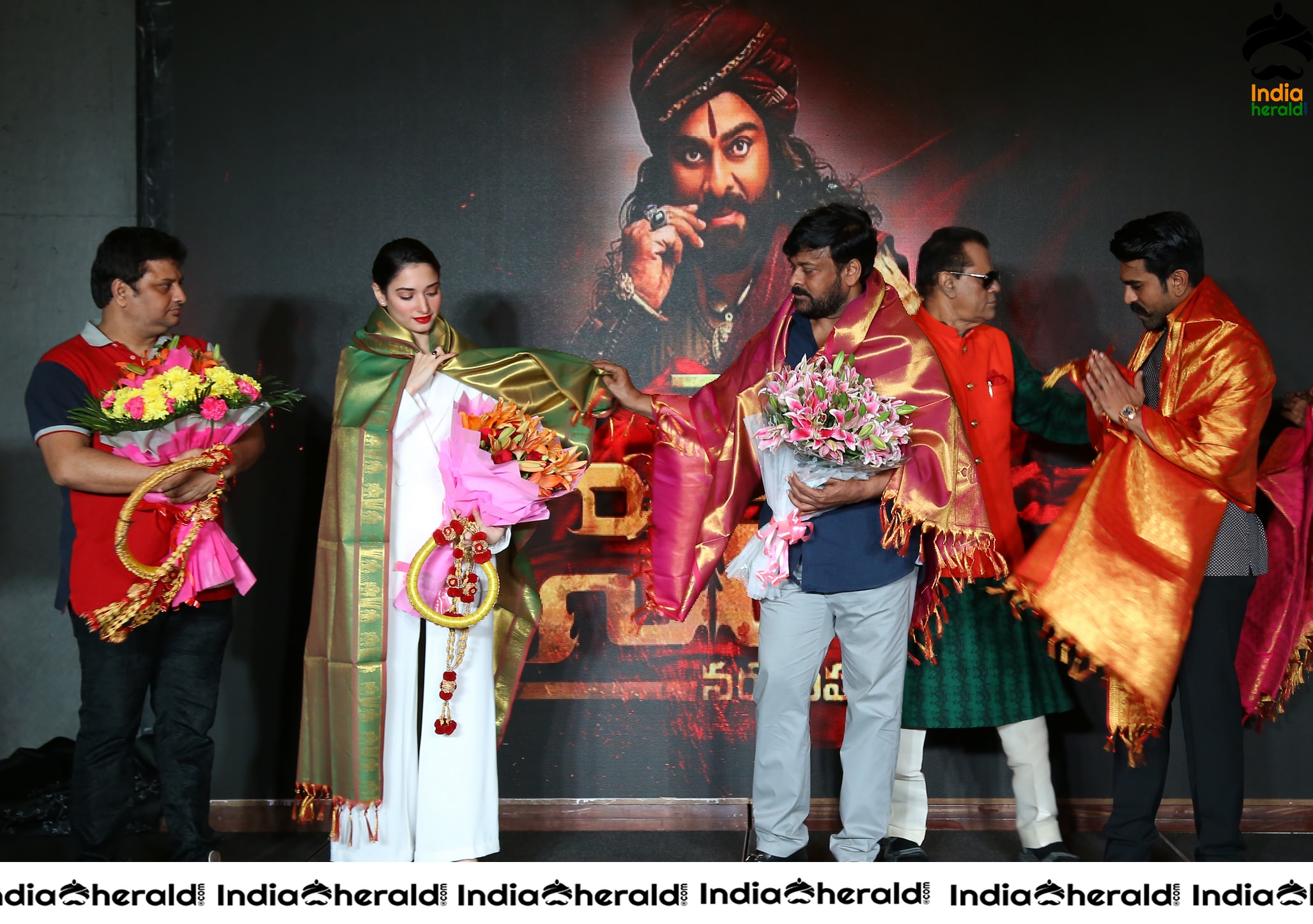 T Subbirami Reddy Felicitates Sye Raa Team And Hails Chiranjeevi Set 3