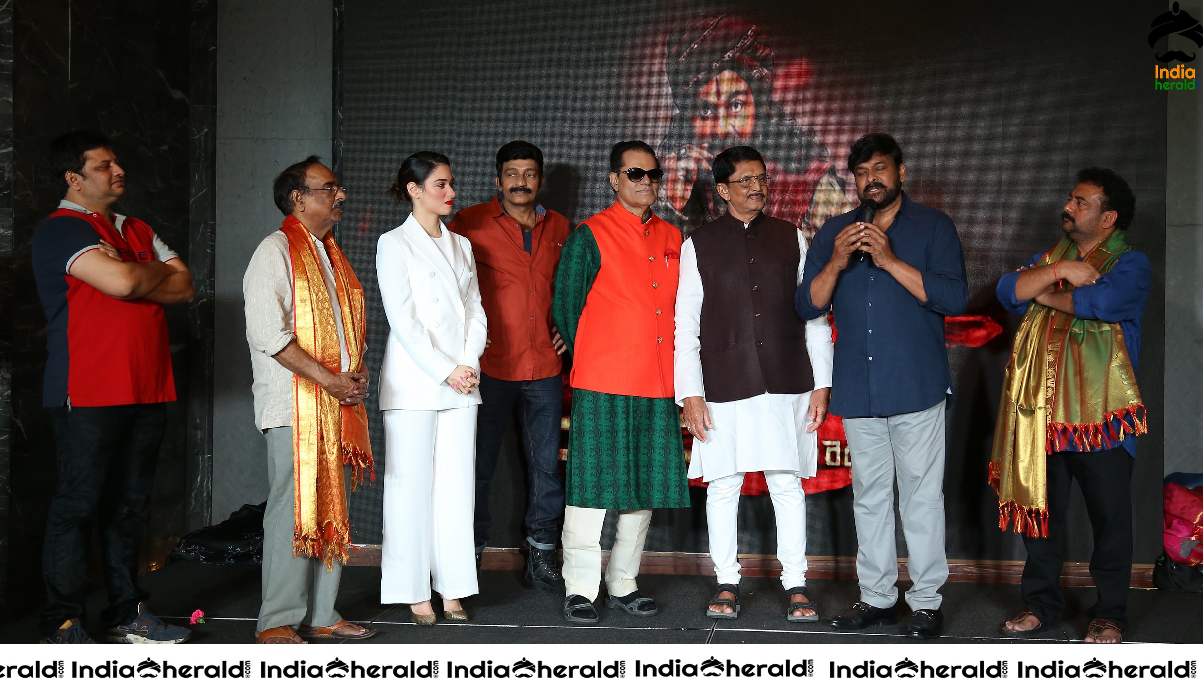 T Subbirami Reddy felicitates Sye Raa Team and hails Chiranjeevi Set 4