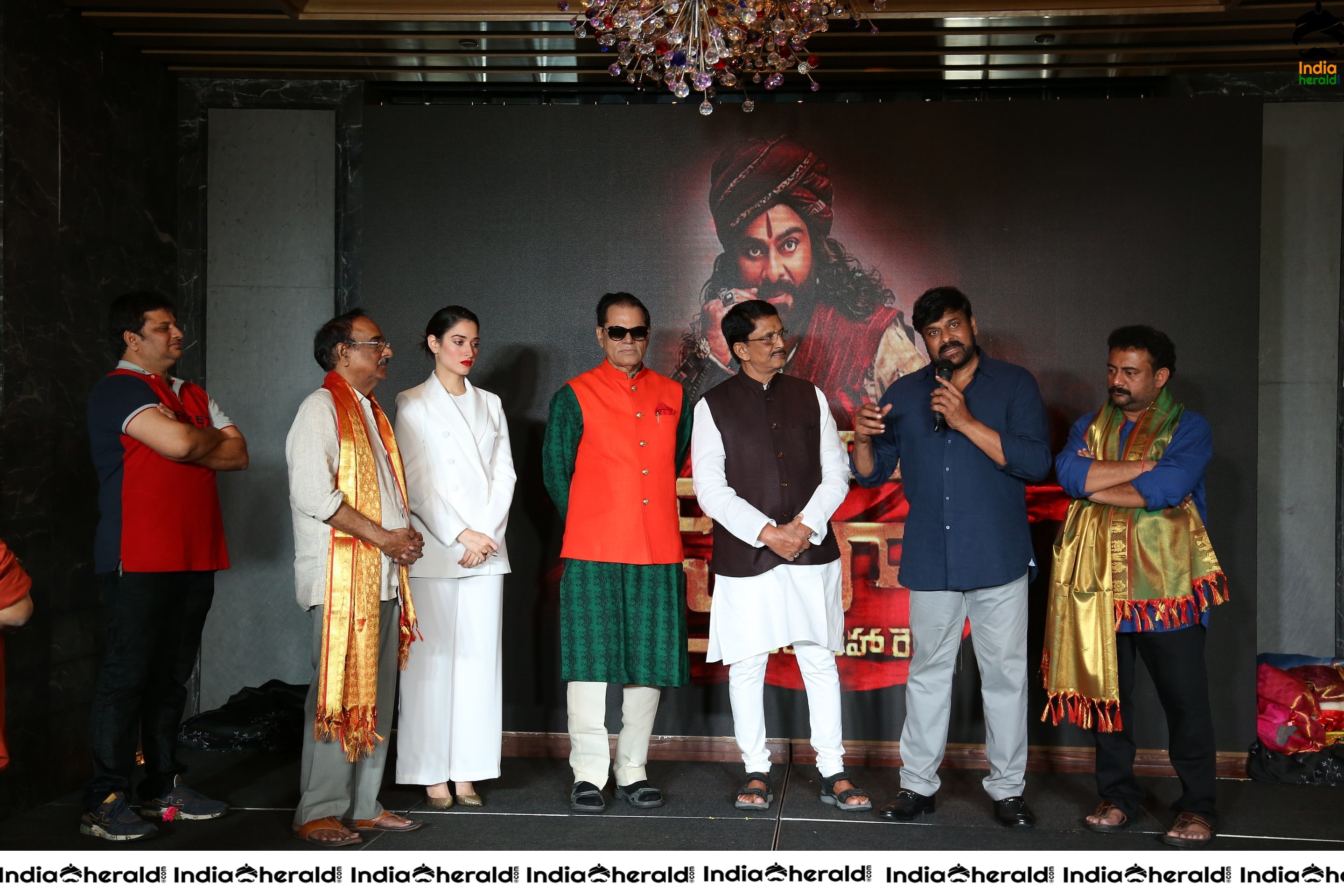 T Subbirami Reddy felicitates Sye Raa Team and hails Chiranjeevi Set 5