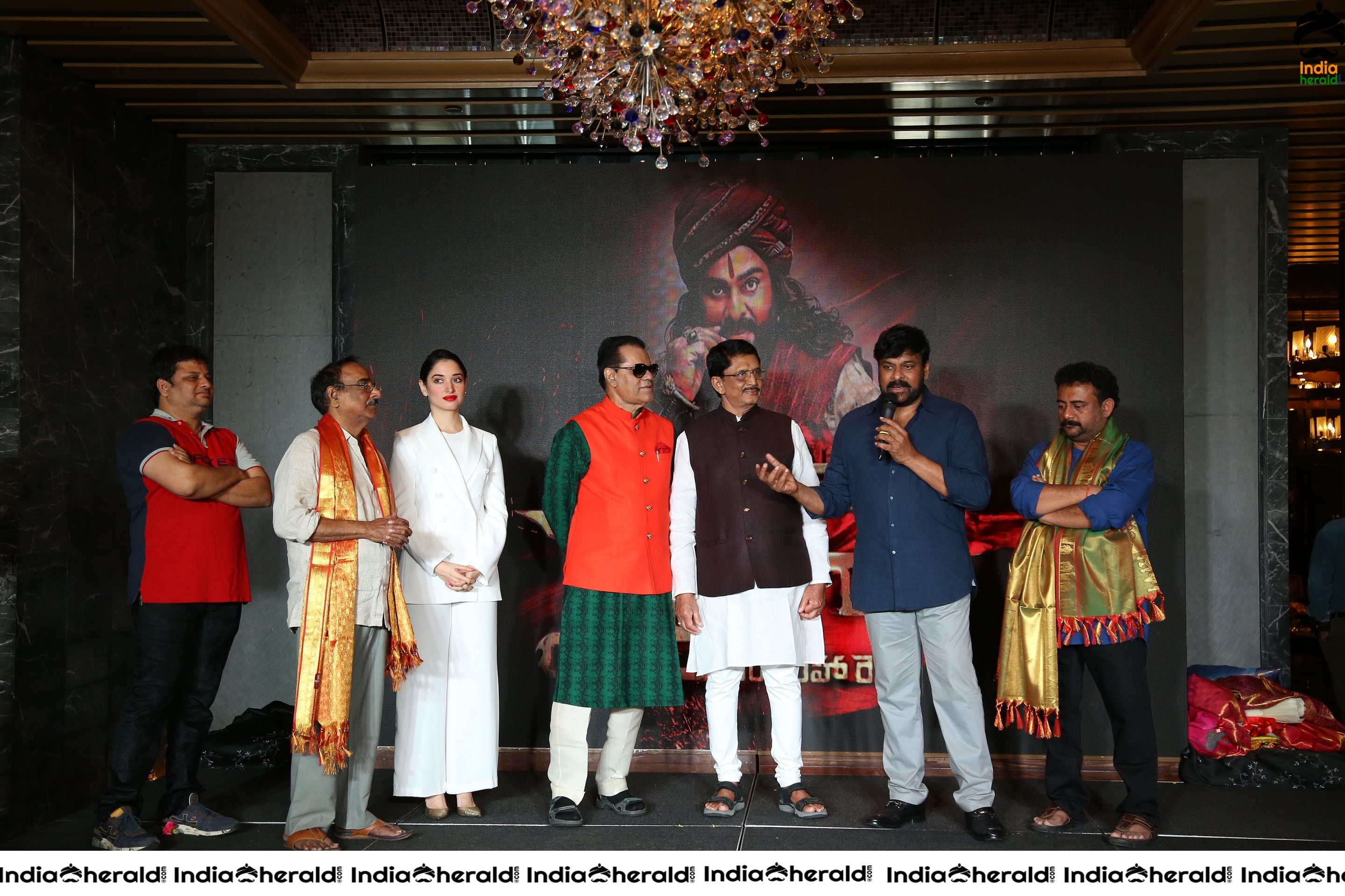 T Subbirami Reddy felicitates Sye Raa Team and hails Chiranjeevi Set 5