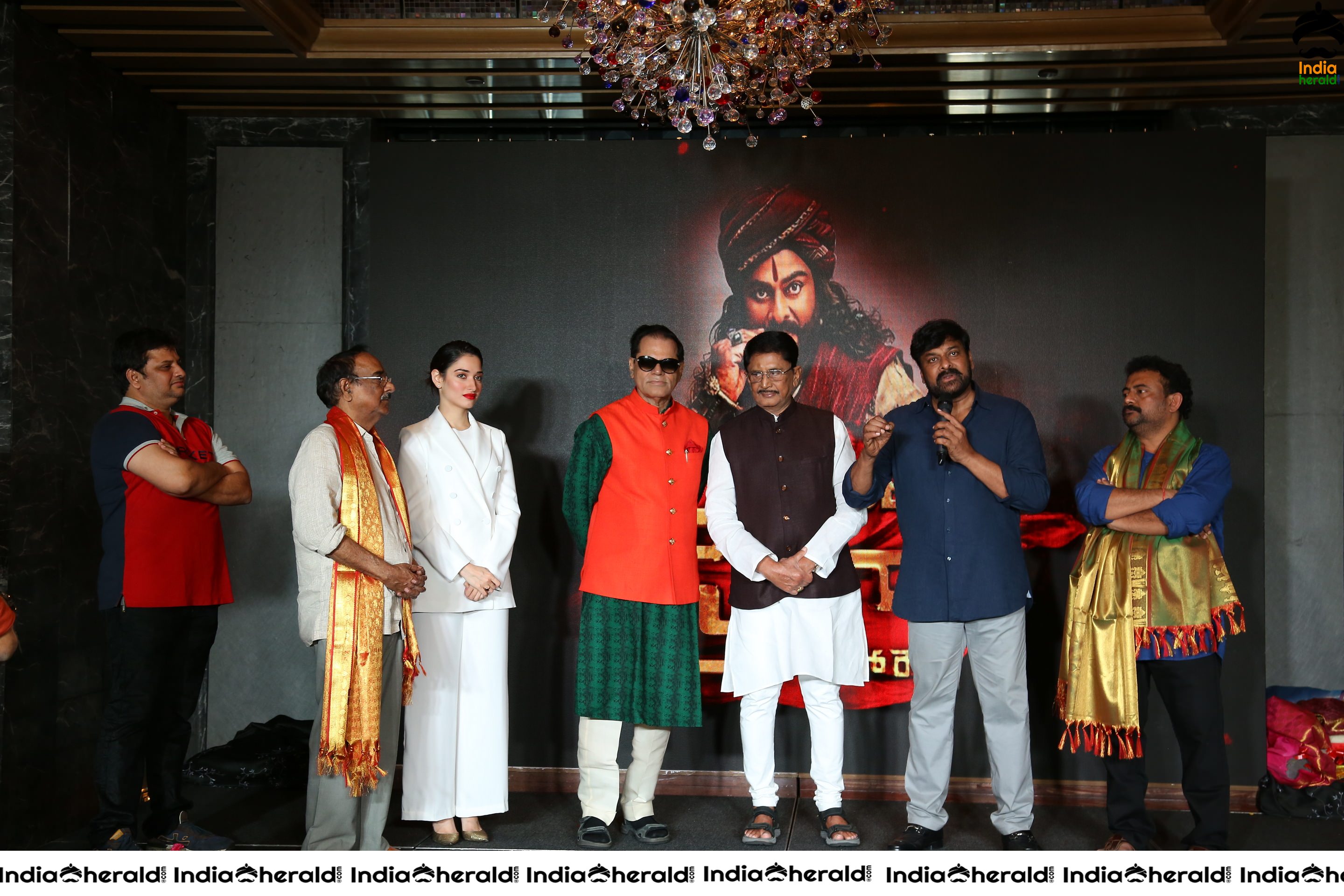 T Subbirami Reddy felicitates Sye Raa Team and hails Chiranjeevi Set 5