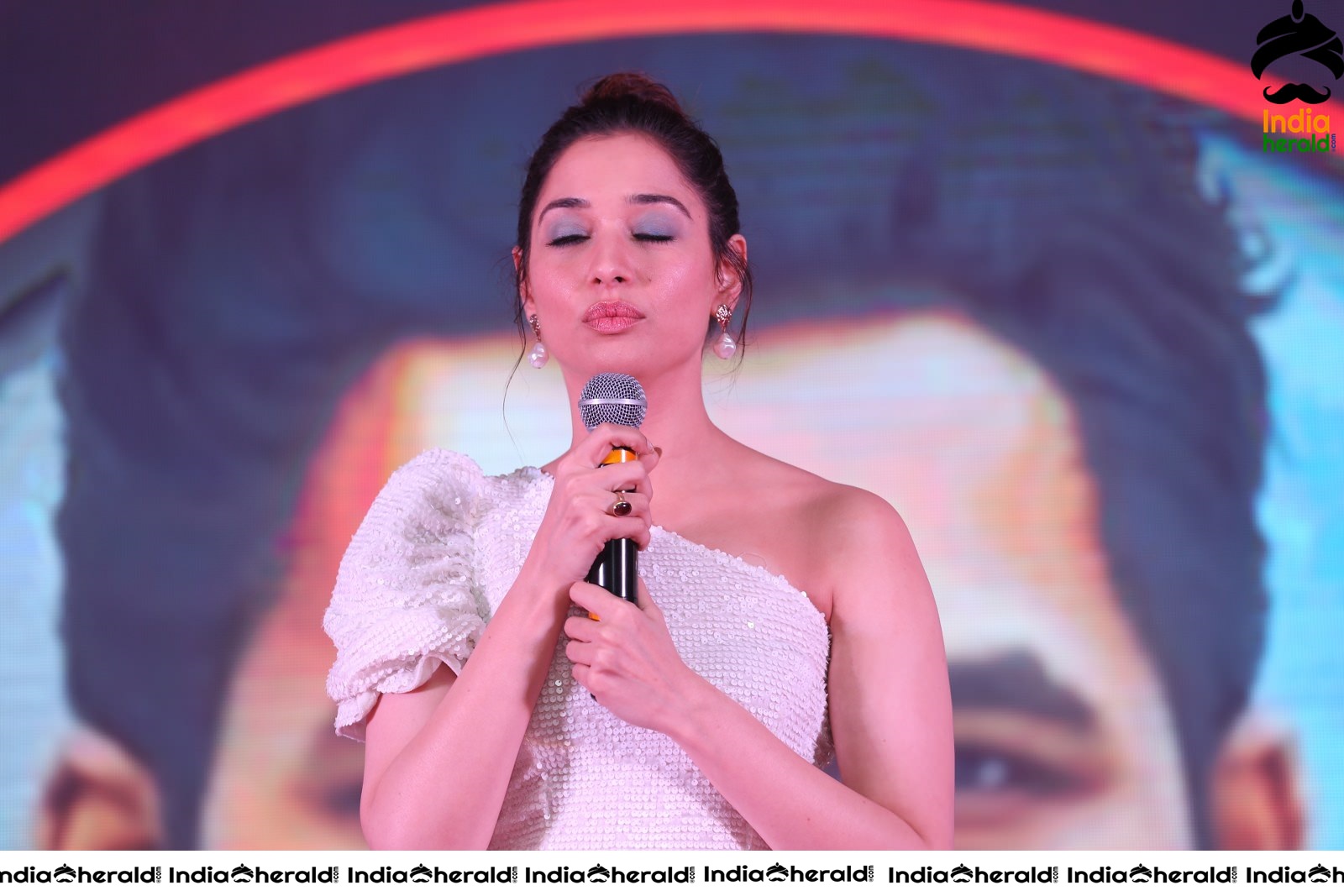Tamannaah Too Hot to Handle at Action Pre Release Event Set 2