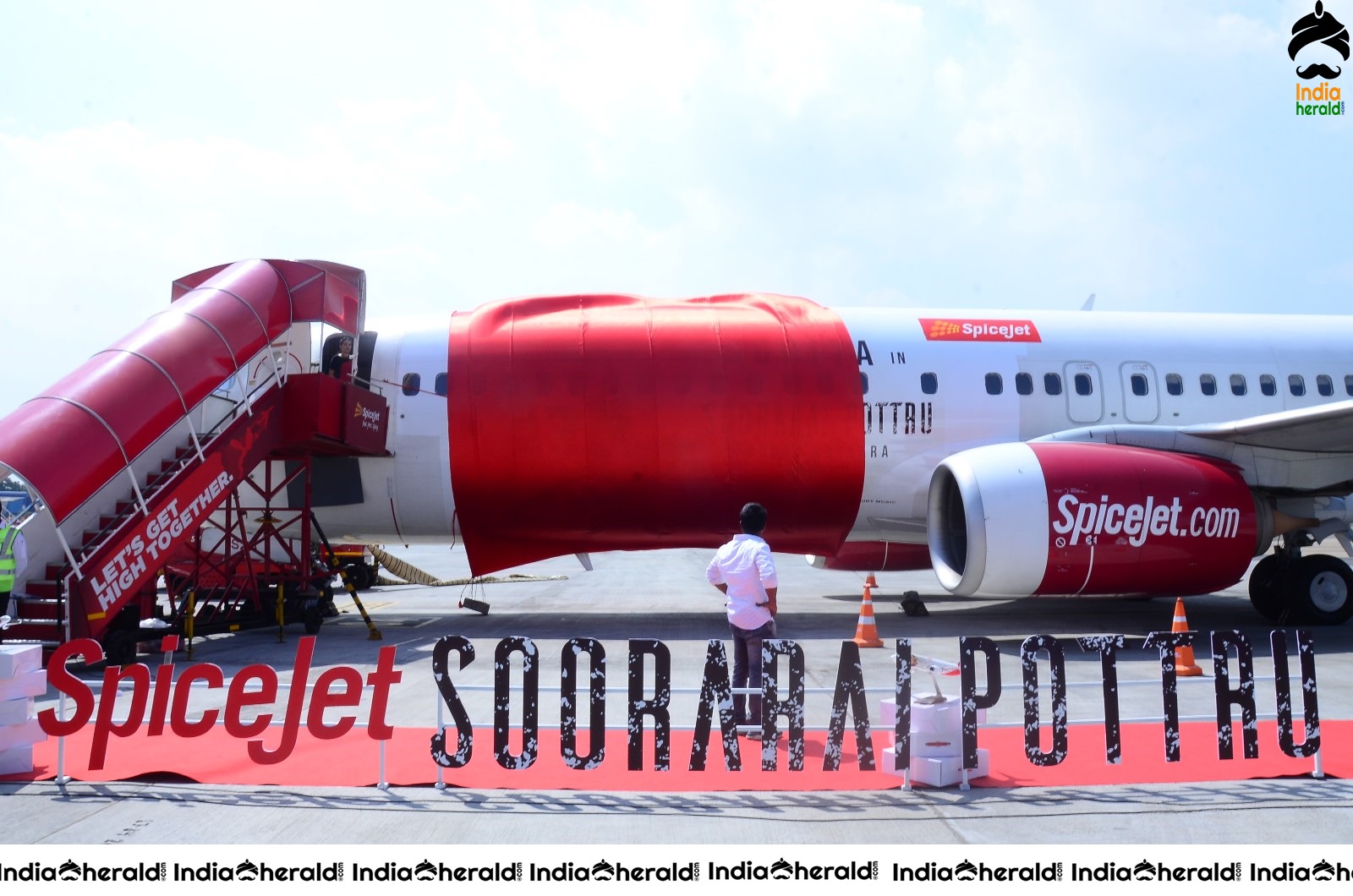 Tamil Movie Soorarai Potru Audio Launch Photos at Spice Jet in Chennai Set 1