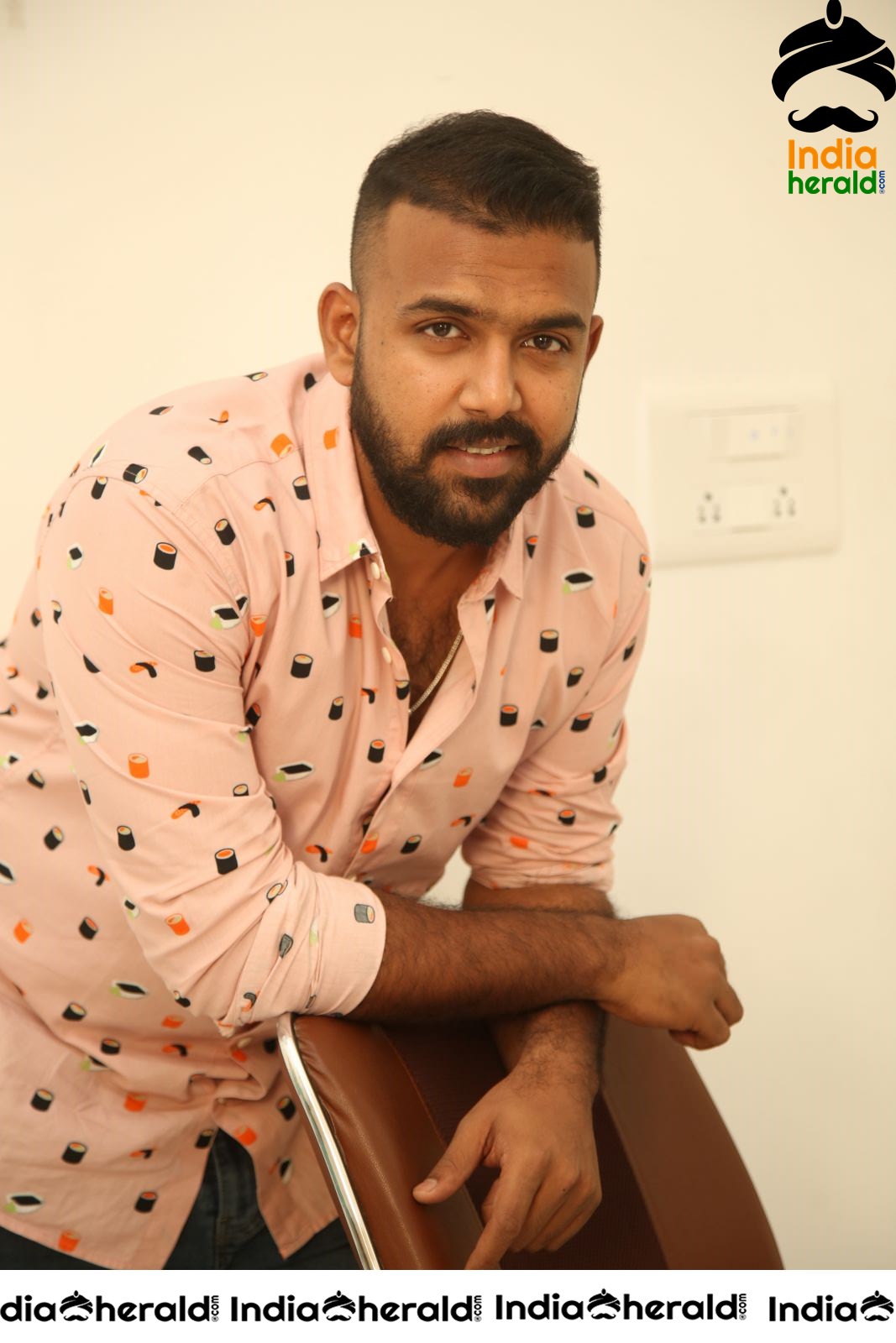 Tarun Bhaskar Interview Stills Set 1