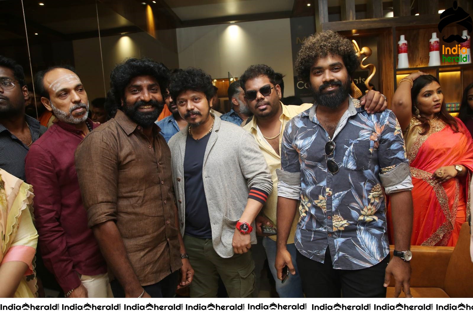 The Grand Opening of i Face Hairdressing Studio Set 1