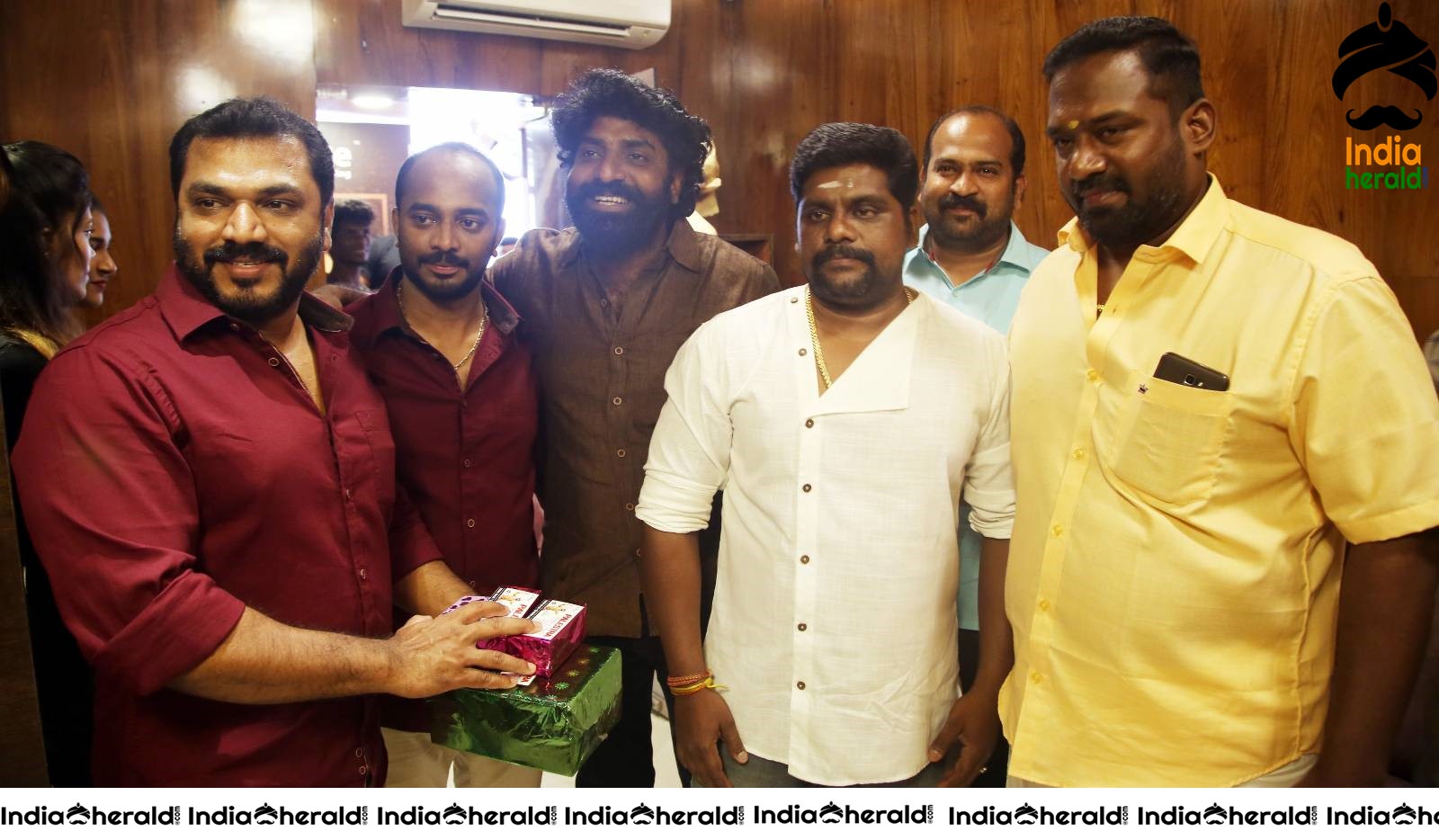 The Grand Opening of i Face Hairdressing Studio Set 1