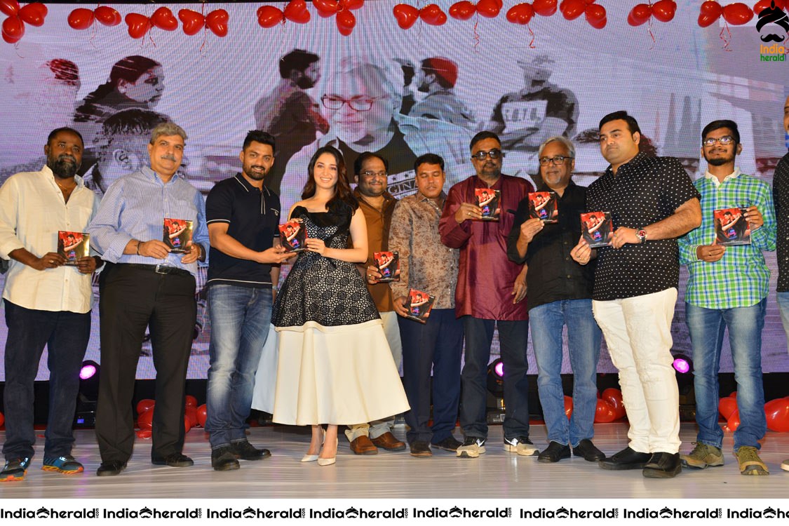 Throwback Unseen Photos of Naa Nuvve Event Set 2