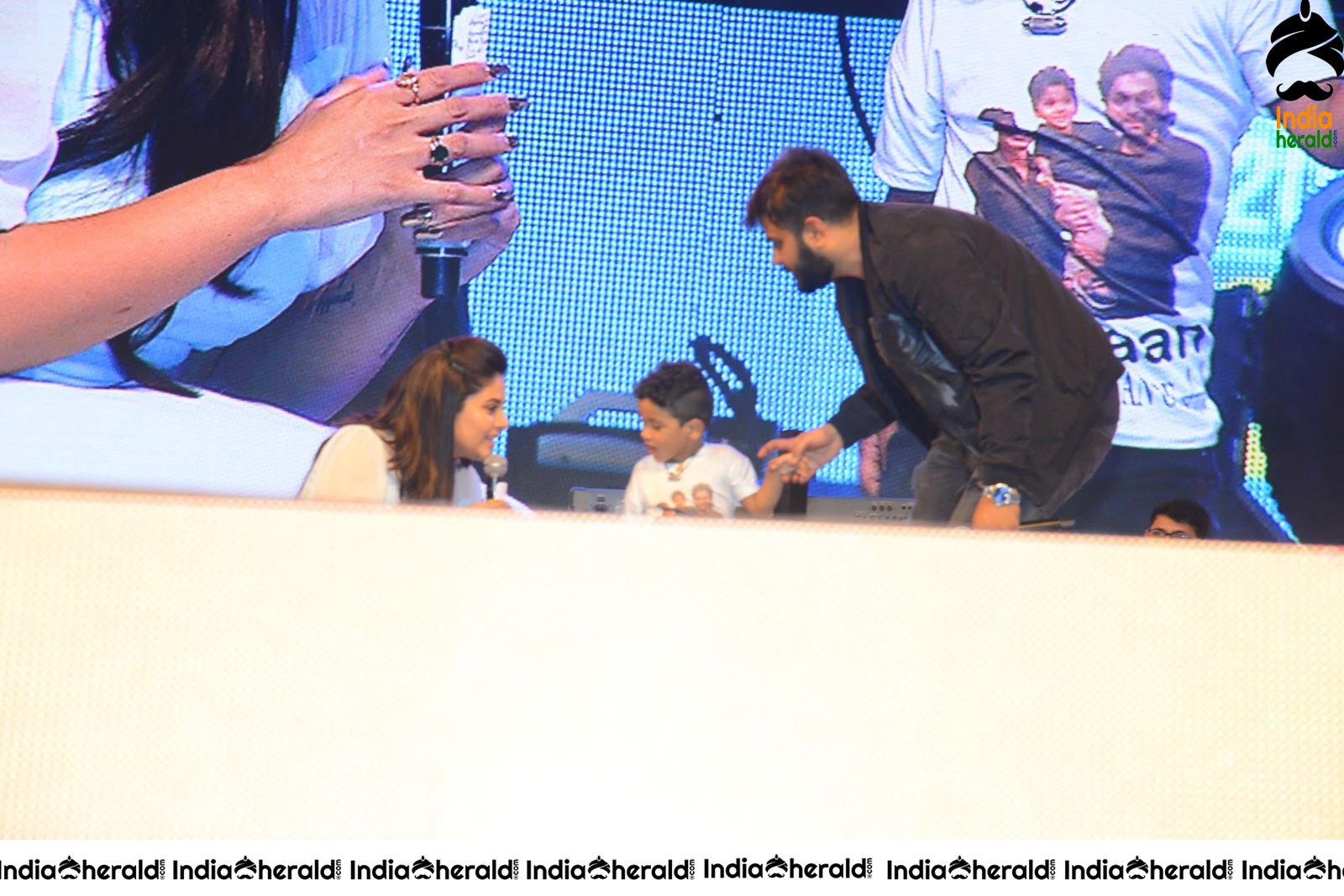 Unseen Candid Clicks from AV Success Event Set 6