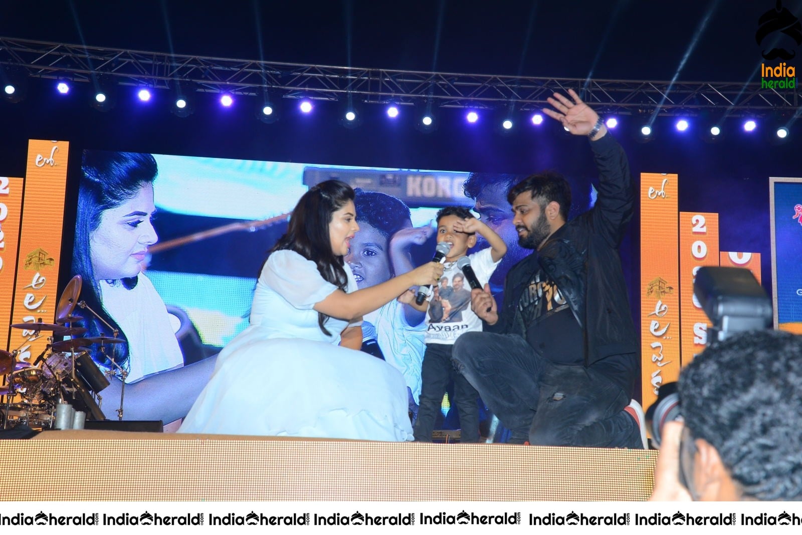 Unseen Candid Clicks from AV Success Event Set 7