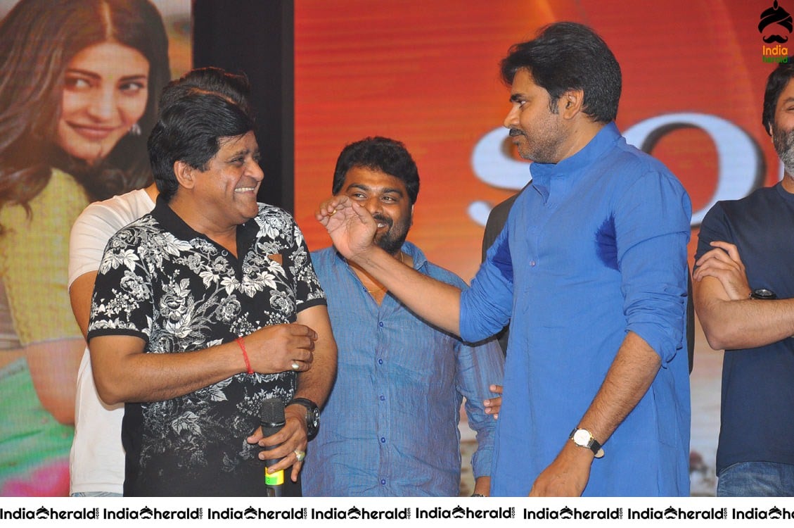 Unseen Happy Throwback Photos of Katamarayudu Event Set 1