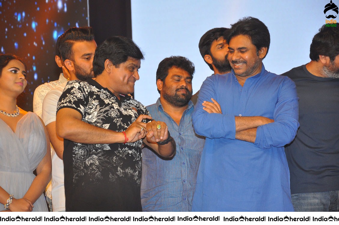 Unseen Happy Throwback Photos of Katamarayudu Event Set 2