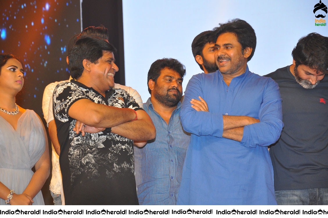 Unseen Happy Throwback Photos of Katamarayudu Event Set 2