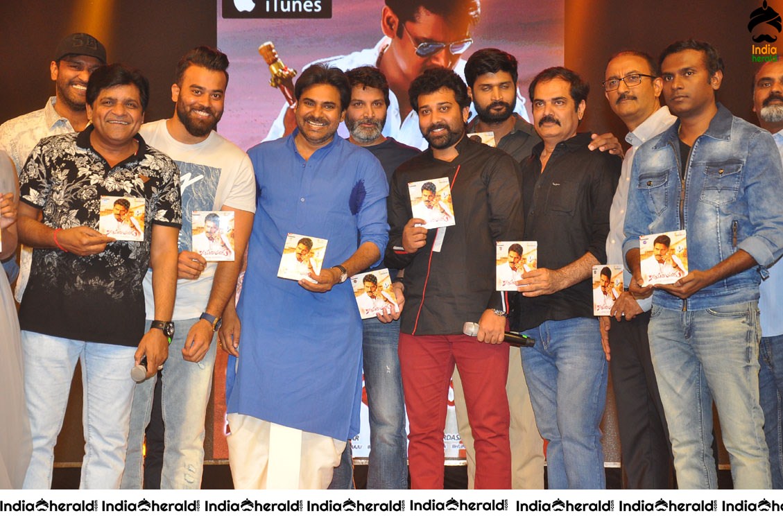 Unseen Happy Throwback Photos of Katamarayudu Event Set 3