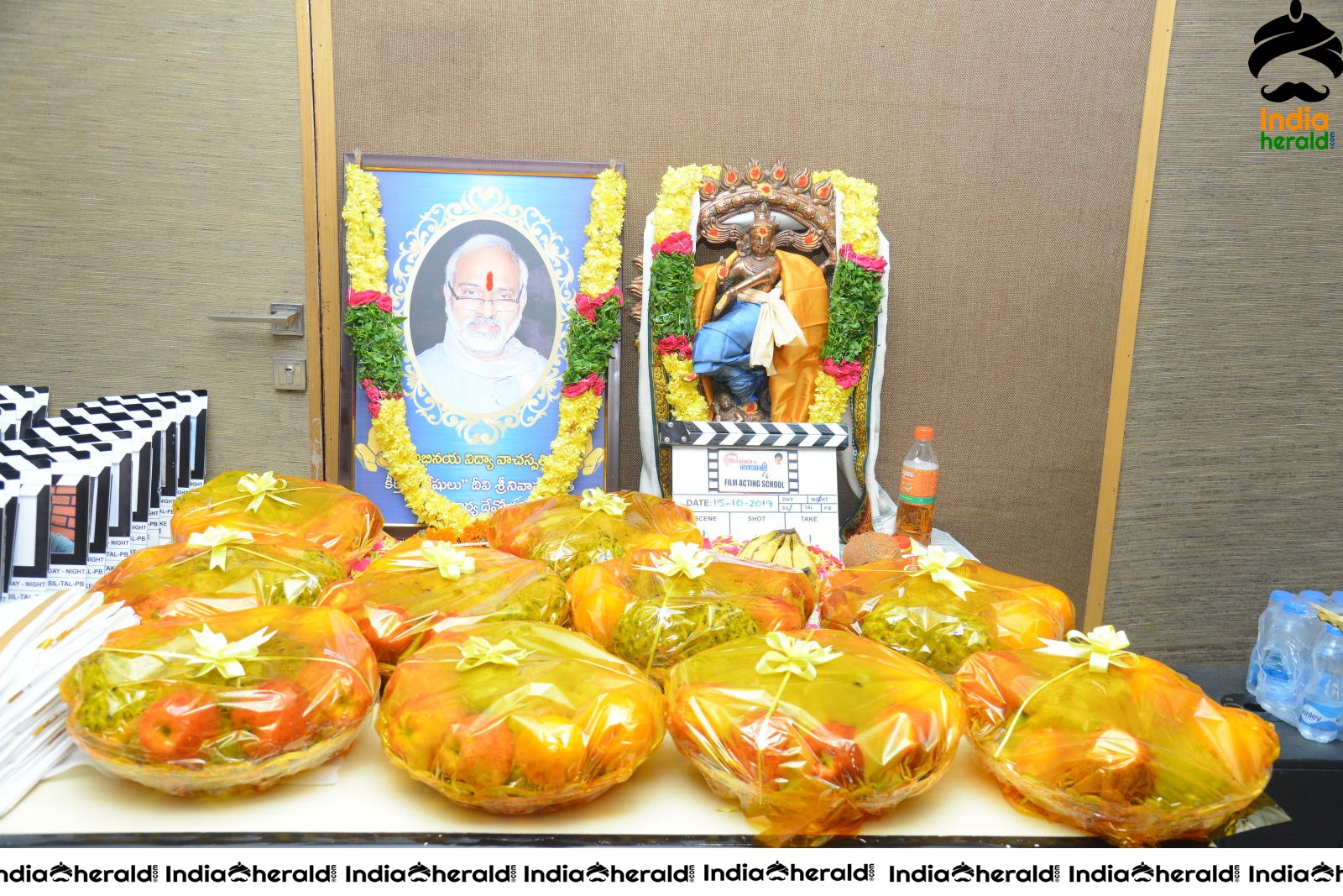 Uttj Mayukha Film Acting School Press meet Set 1