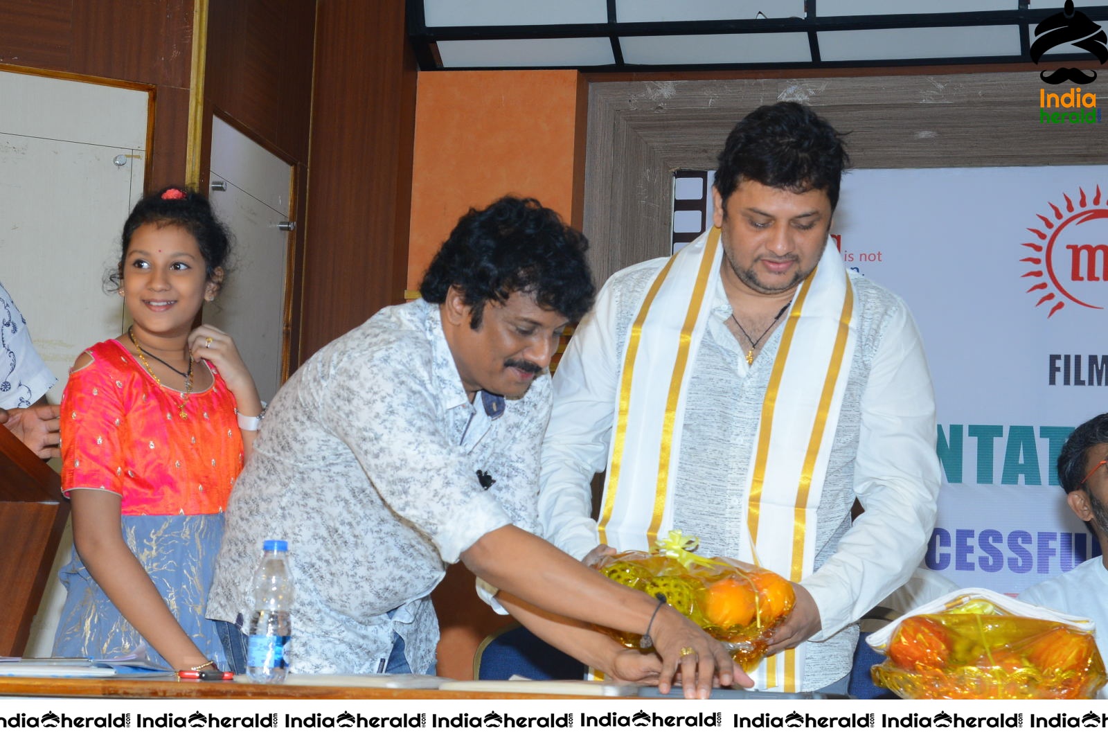 Uttj Mayukha Film Acting School Press meet Set 2