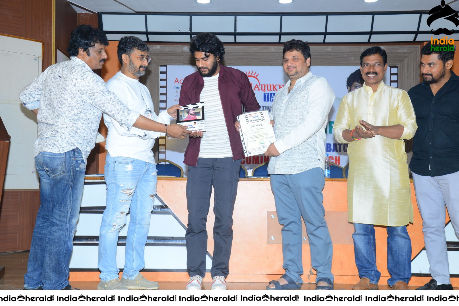 Uttj Mayukha Film Acting School Press meet Set 3