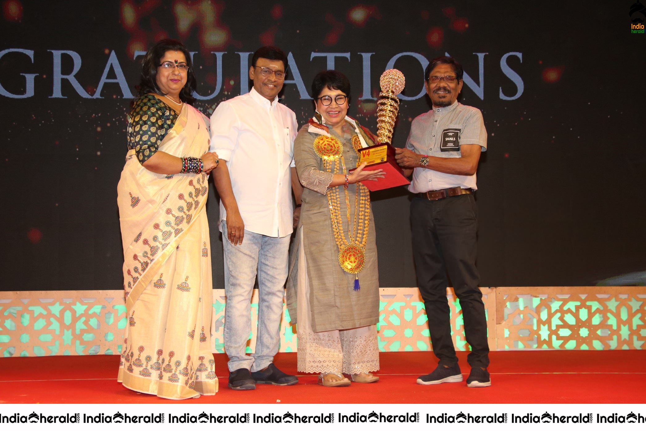 V4Entertainers Presents Mgr SivajiAcademy Awards Stills Set 1