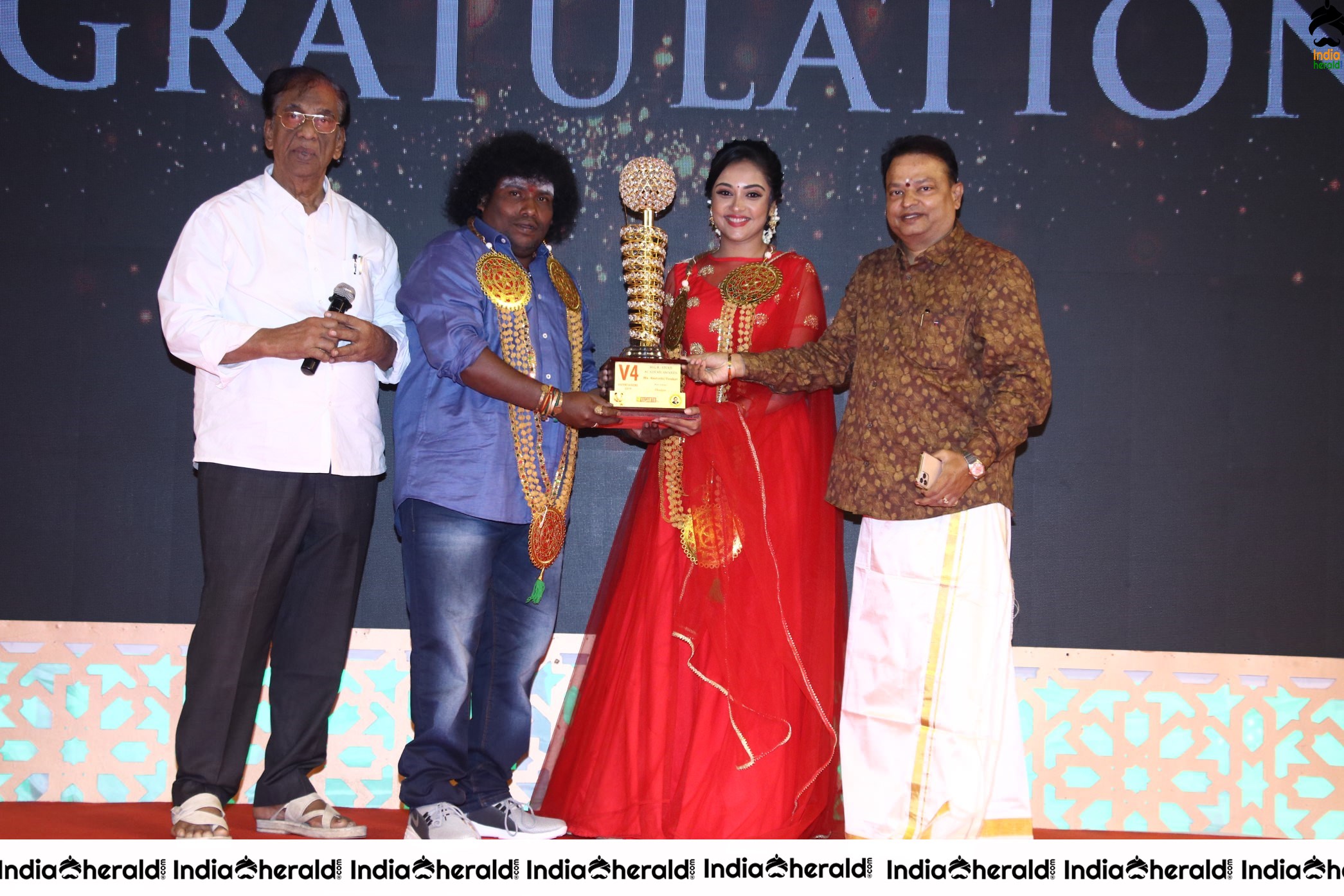 V4Entertainers Presents Mgr SivajiAcademy Awards Stills Set 3