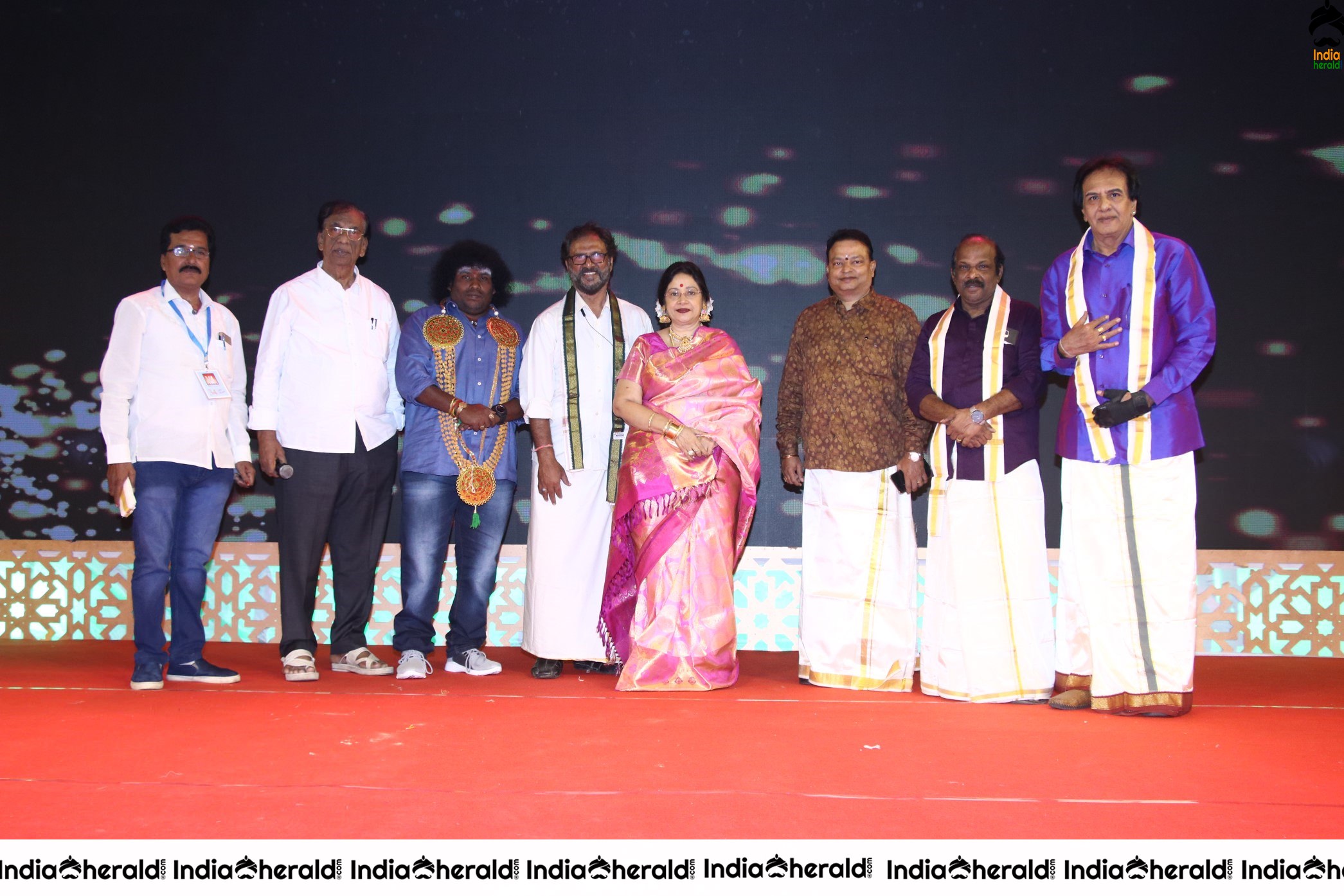 V4Entertainers Presents Mgr SivajiAcademy Awards Stills Set 4