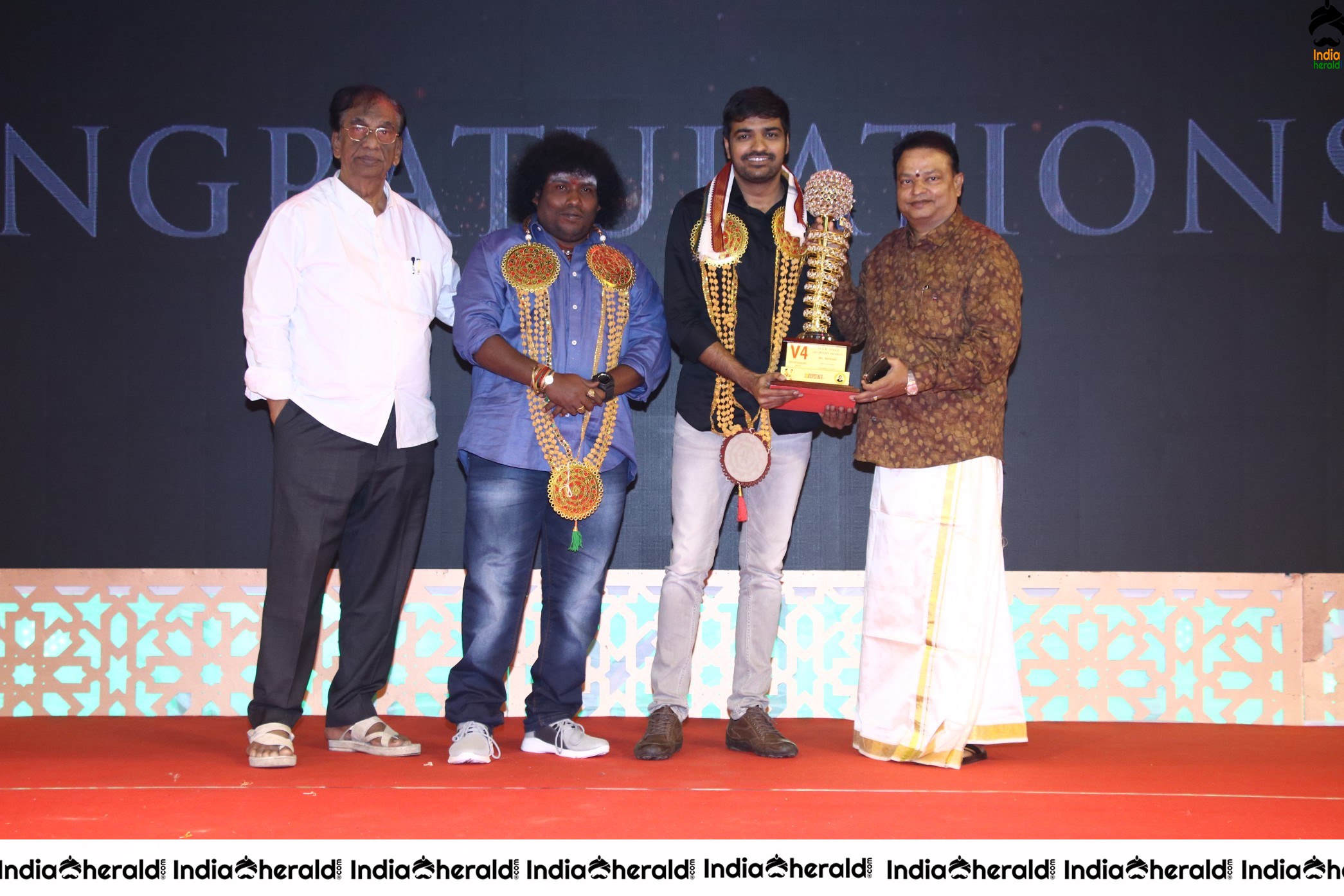 V4Entertainers Presents Mgr SivajiAcademy Awards Stills Set 4