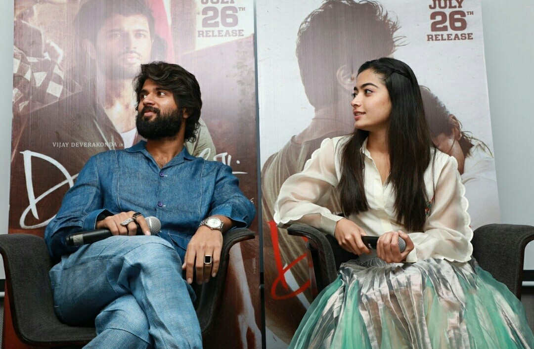 Vijay Deverakonda And Rashmika At The Promotions Of Dear Comrade Set 2